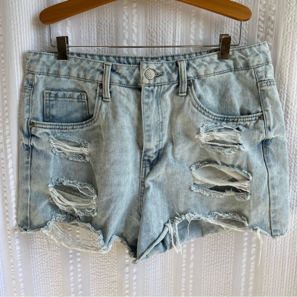 Refuge Womens Denim Jean Cutoff Chelsea High Rise Destructed Junior Size 9 - Picture 1 of 3